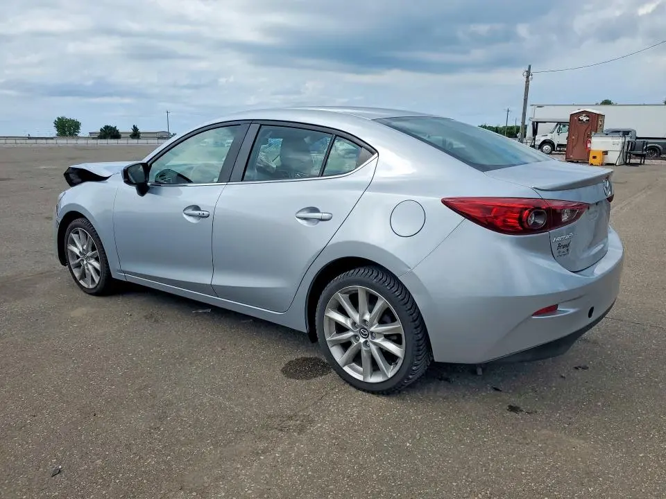 2017 MAZDA 3 TOURING  