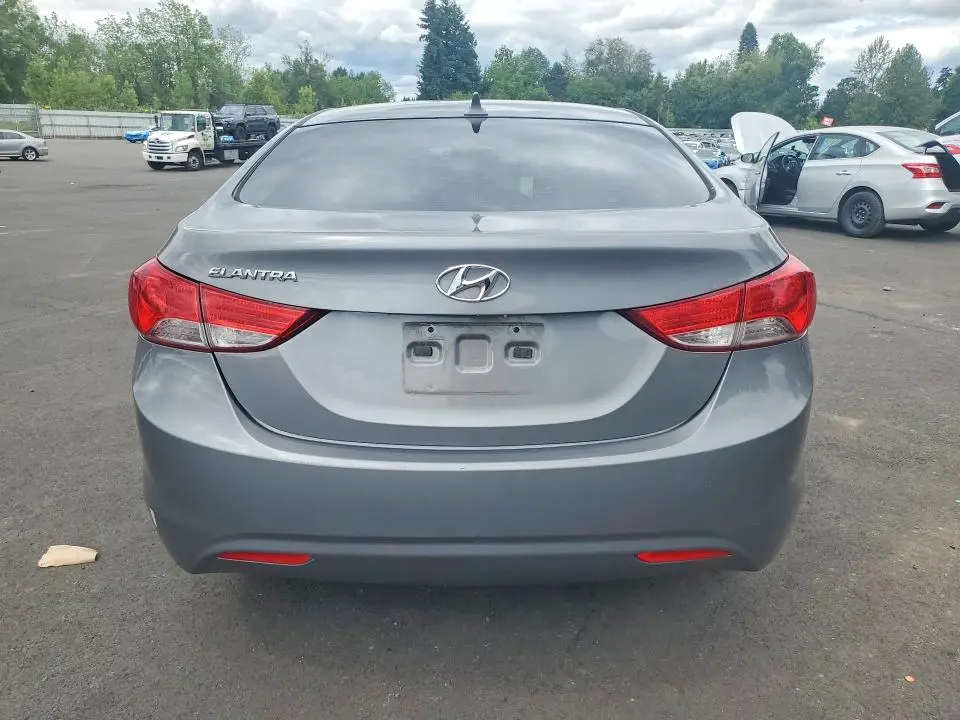 2013 HYUNDAI ELANTRA GLS  