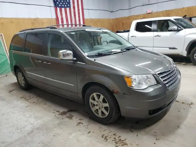 2010 CHRYSLER TOWN & COUNTRY TOURING  