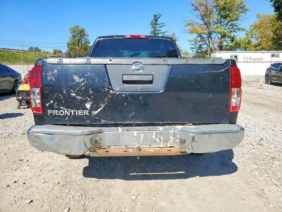 2016 NISSAN FRONTIER S  