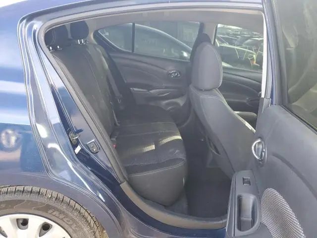 2019 NISSAN VERSA S  