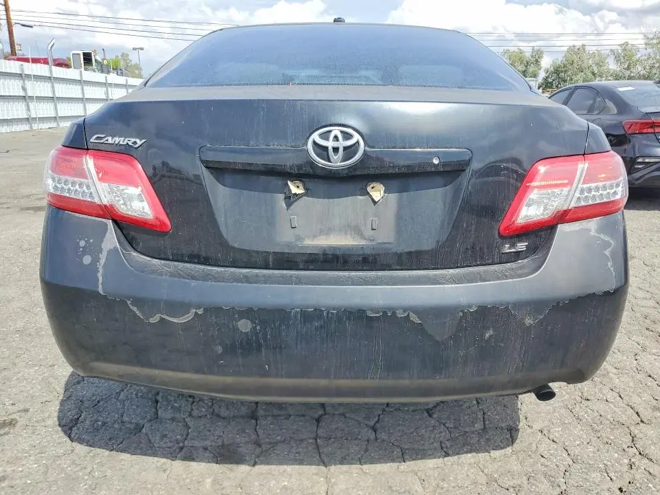 2011 TOYOTA CAMRY LE  