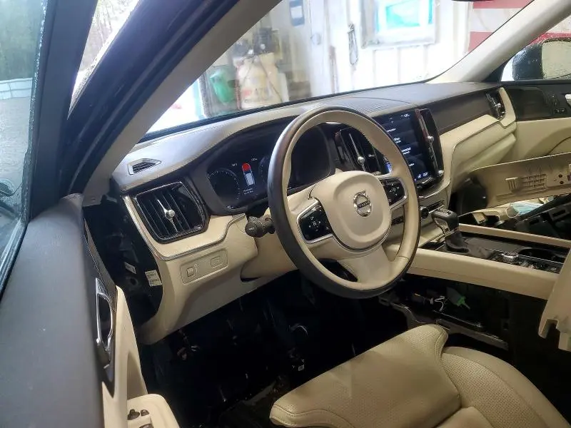 2021 VOLVO XC60 T5 INSCRIPTION  