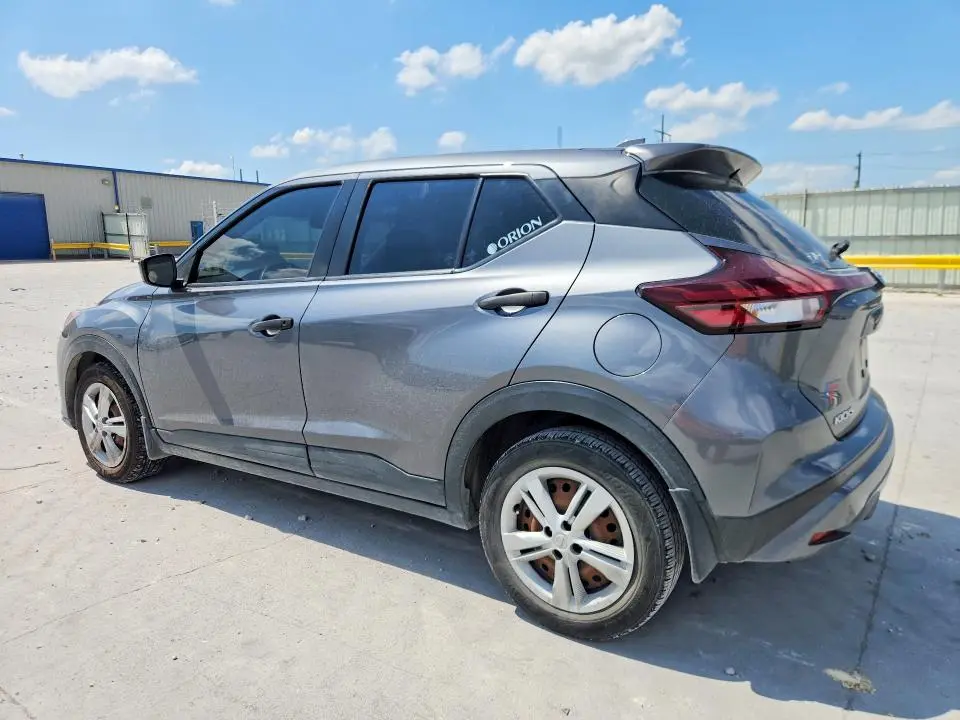 2021 NISSAN KICKS S  