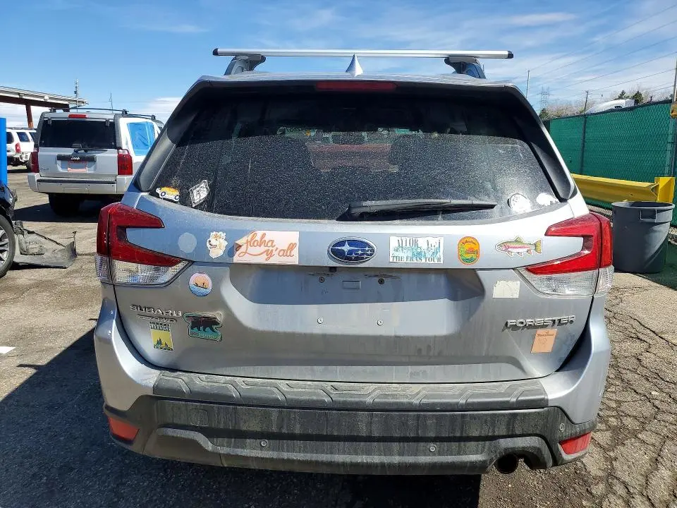 2021 SUBARU FORESTER LIMITED  