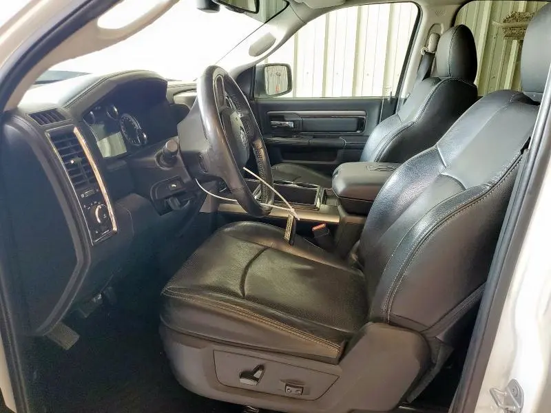 2015 RAM 1500 SPORT  