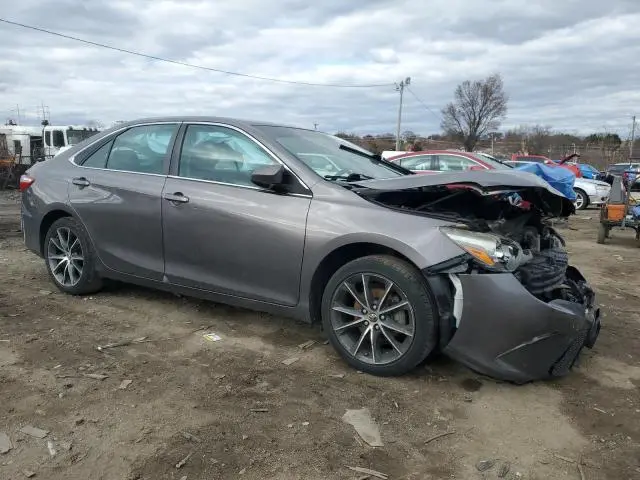 2015 TOYOTA CAMRY LE  