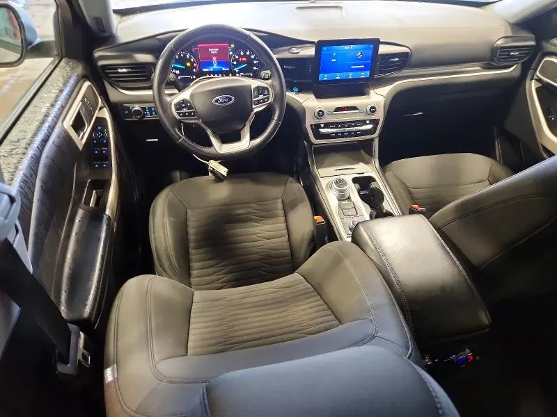 2021 FORD EXPLORER XLT  