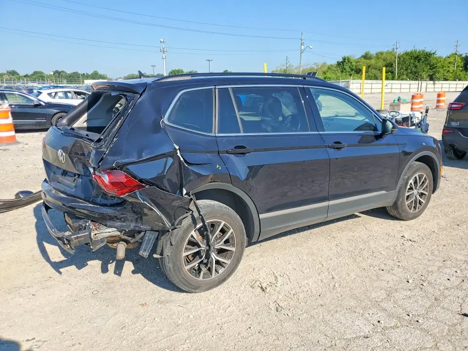 2021 VOLKSWAGEN TIGUAN SE  