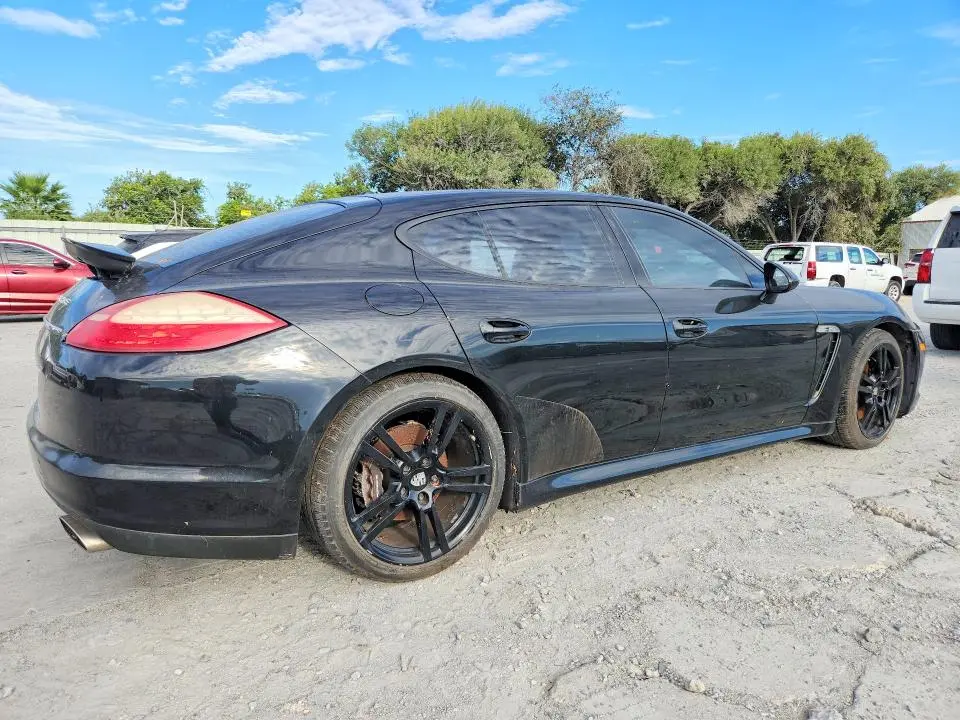 2012 PORSCHE PANAMERA 2  