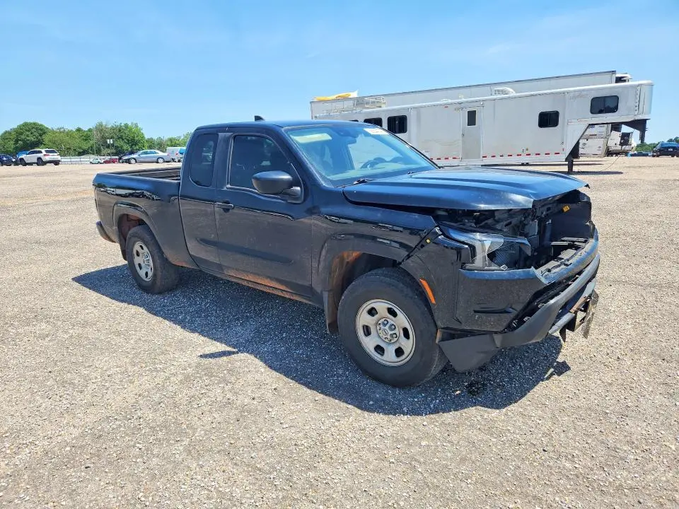 2023 NISSAN FRONTIER S  