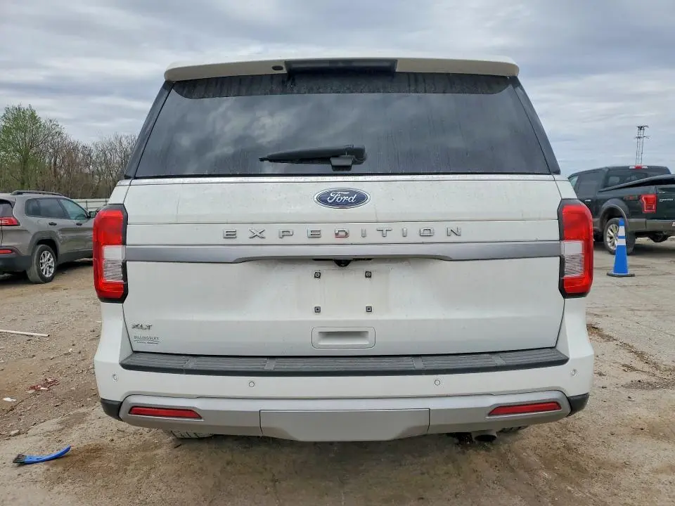 2022 FORD EXPEDITION XLT  