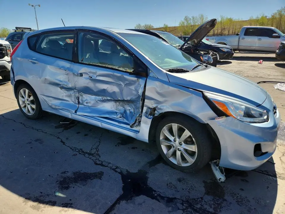 2014 HYUNDAI ACCENT SE  