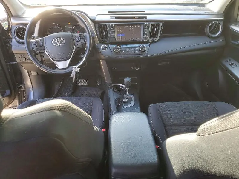 2017 TOYOTA RAV4 XLE  