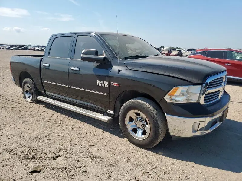 2015 RAM 1500 SLT
