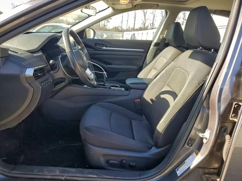 2021 NISSAN ALTIMA SV  