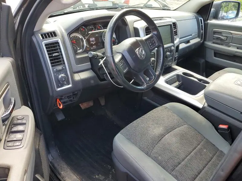 2017 RAM 1500 SLT  
