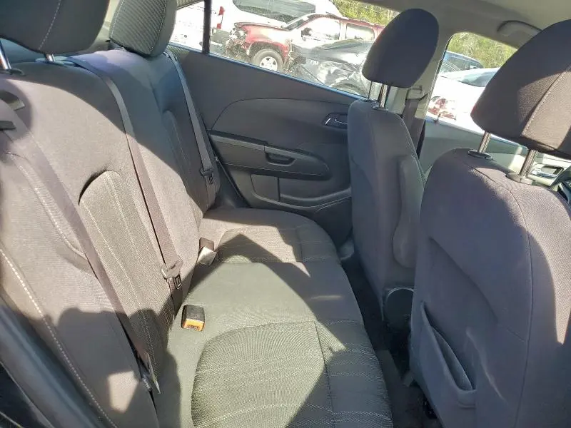 2017 CHEVROLET SONIC LT  