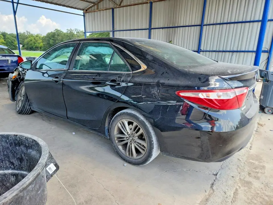 2017 TOYOTA CAMRY SE  