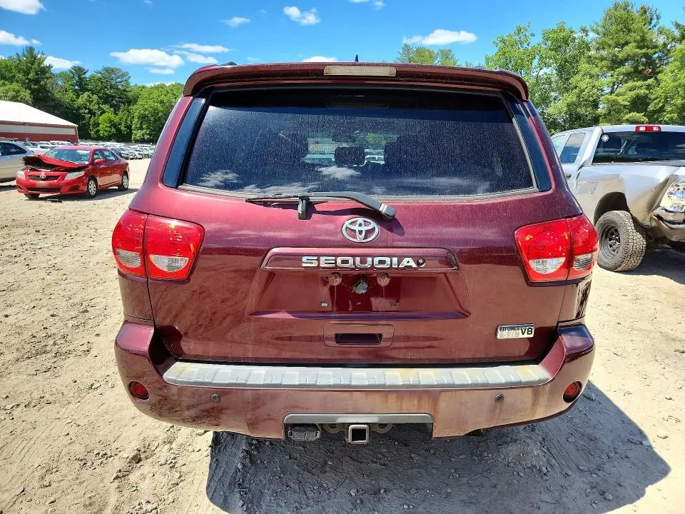 2011 TOYOTA SEQUOIA SR5  
