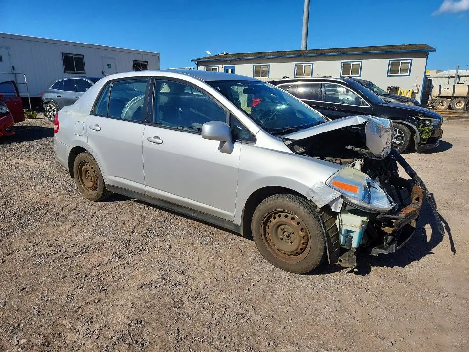 2010 NISSAN VERSA 1.8 S  