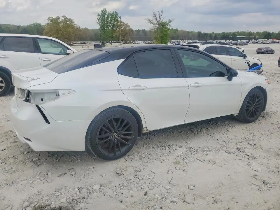 2020 TOYOTA CAMRY XSE  