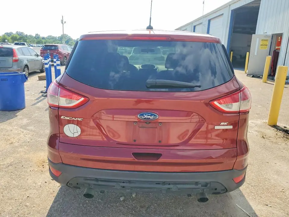 2016 FORD ESCAPE SE  