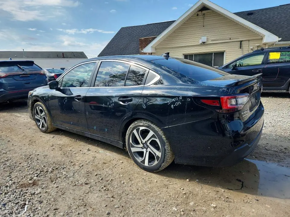 2022 SUBARU LEGACY LIMITED  