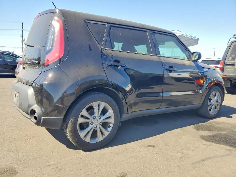 2015 KIA SOUL +  