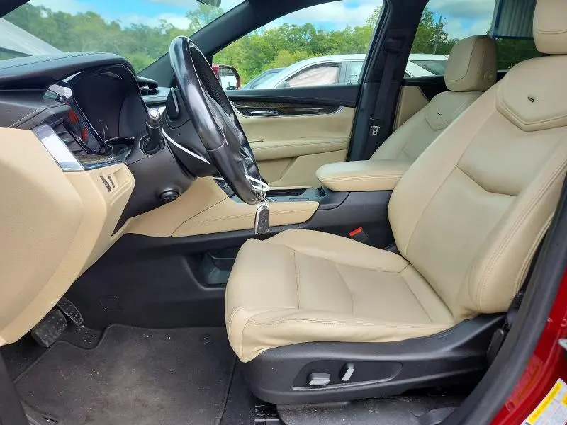 2017 CADILLAC XT5   