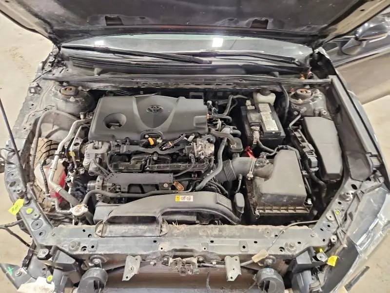 2021 TOYOTA CAMRY XLE  