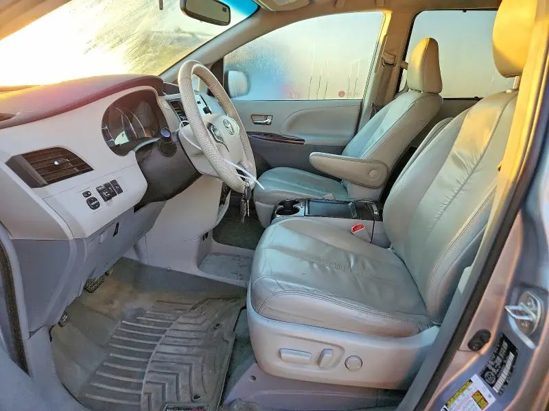 2011 TOYOTA SIENNA XLE 8-PASSENGER  