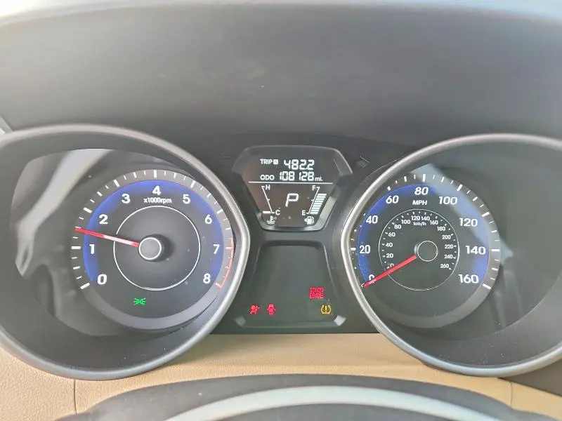 2012 HYUNDAI ELANTRA LIMITED  