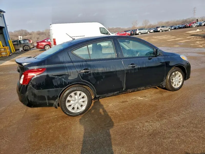 2014 NISSAN VERSA S  