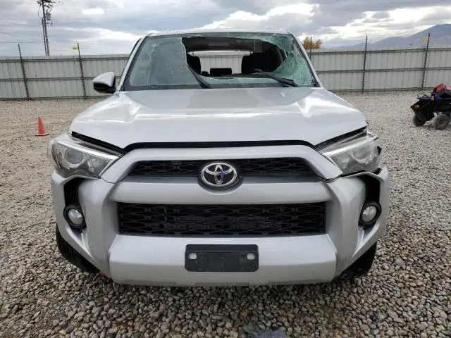 2018 TOYOTA 4RUNNER SR5  