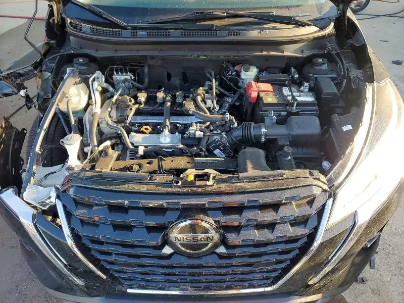 2021 NISSAN KICKS S  