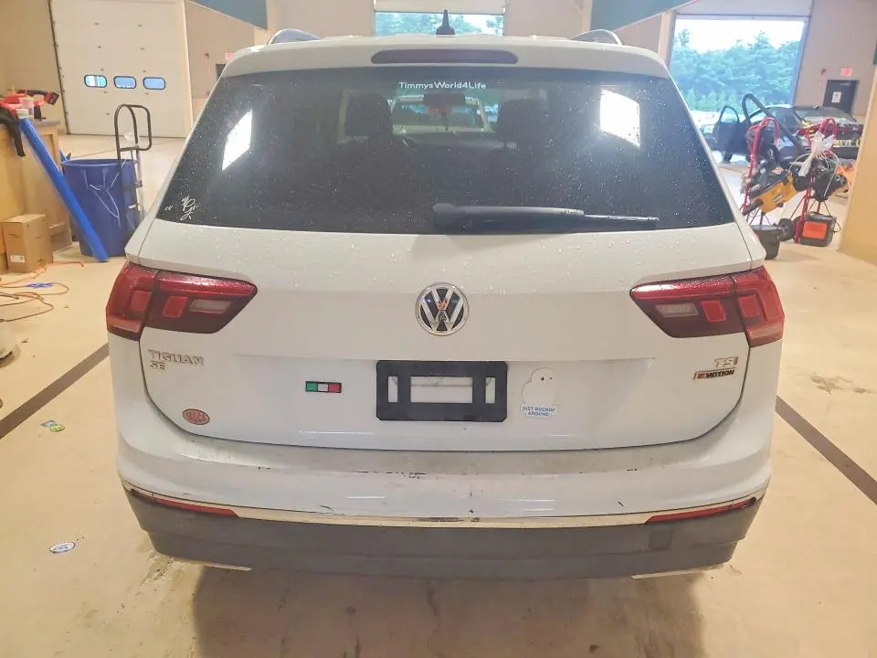 2018 VOLKSWAGEN TIGUAN SE  