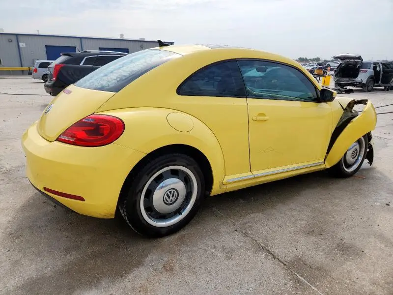 2012 VOLKSWAGEN BEETLE   