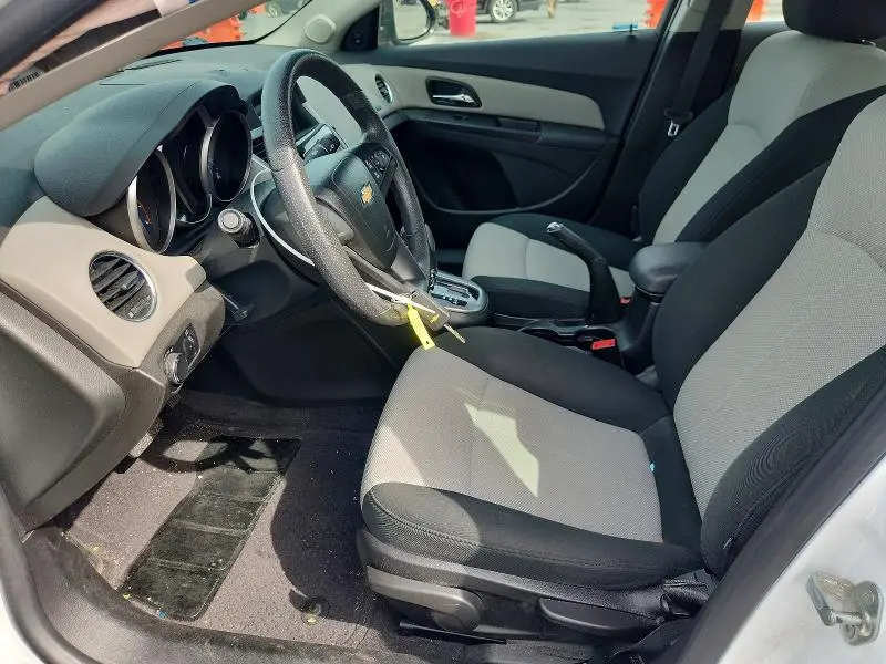 2011 CHEVROLET CRUZE LS  