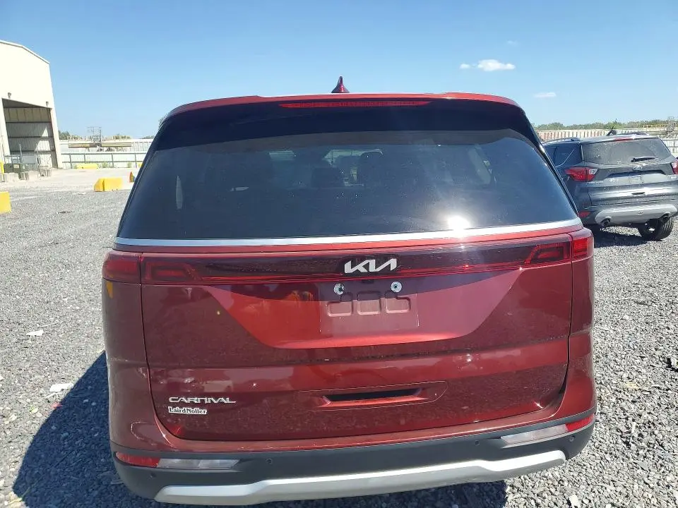 2023 KIA CARNIVAL LX  