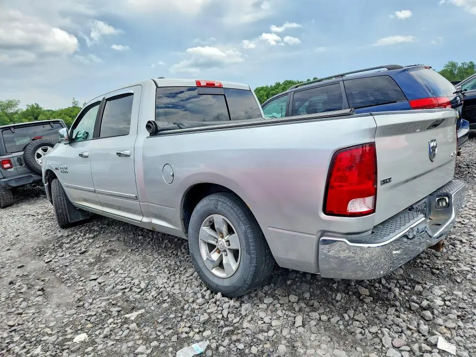 2016 RAM 1500 SLT  