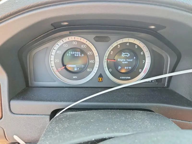 2010 VOLVO XC70 3.2  