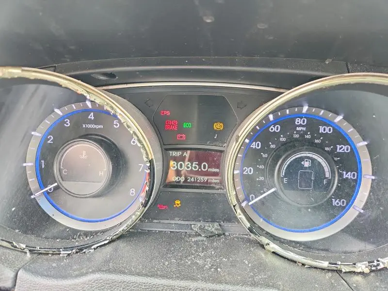 2013 HYUNDAI SONATA SE  