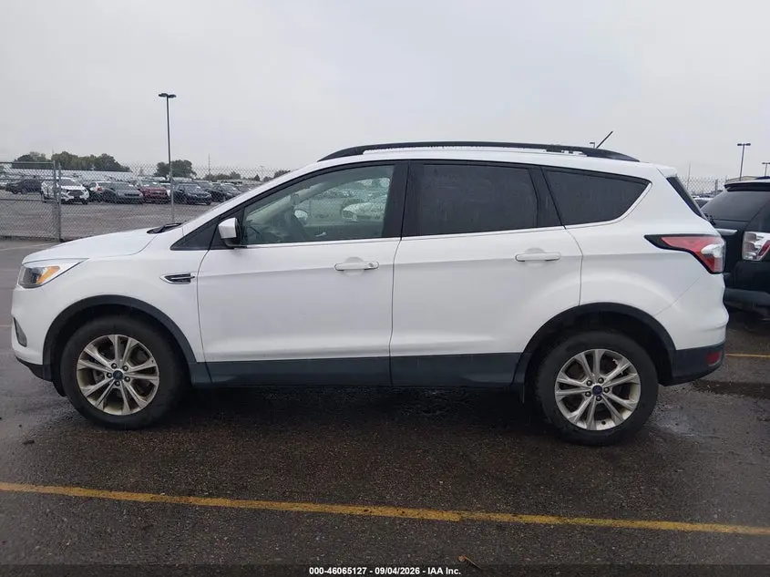 2018 FORD ESCAPE SE