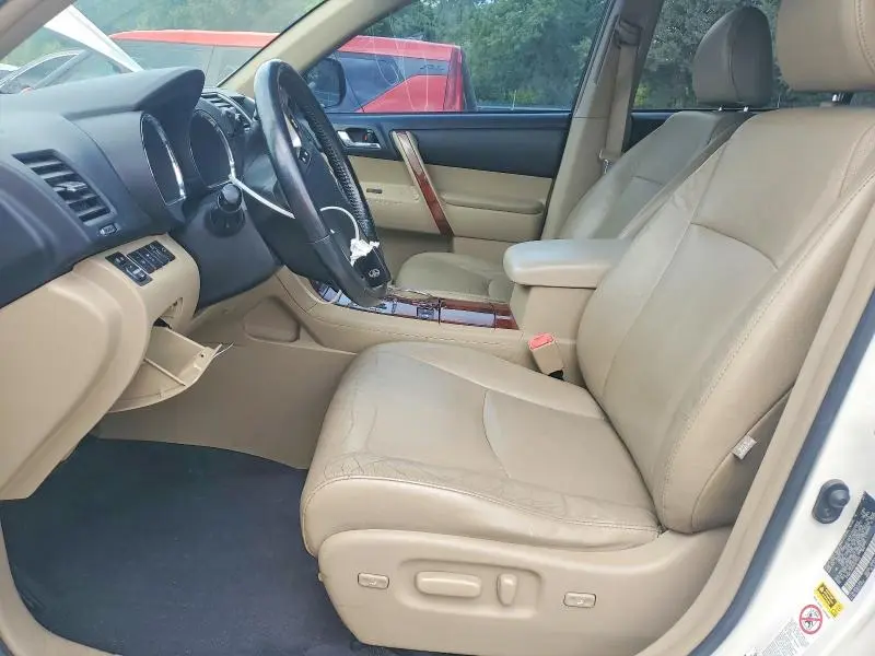 2011 TOYOTA HIGHLANDER LIMITED  