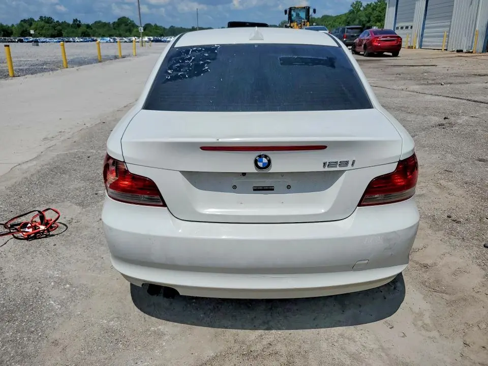2011 BMW 128 I  