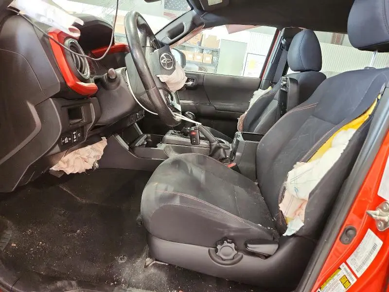 2018 TOYOTA TACOMA SR5 V6  