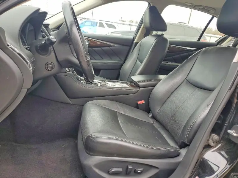 2018 INFINITI Q50 LUXE  