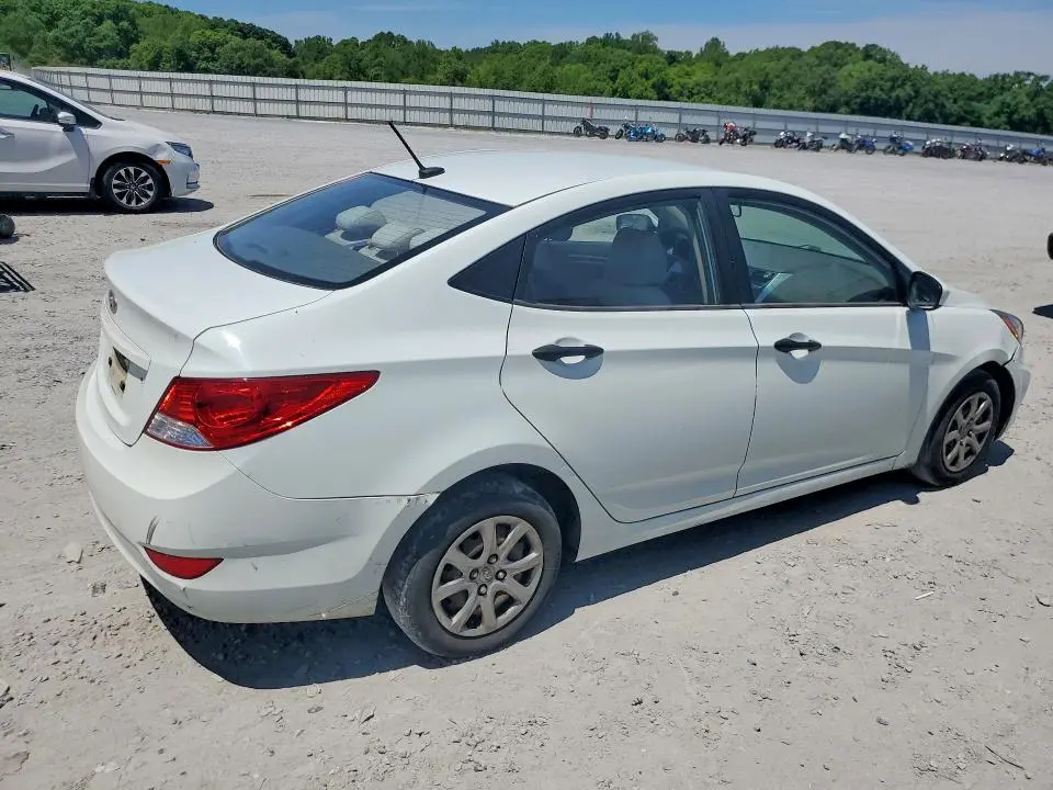 2012 HYUNDAI ACCENT GLS  