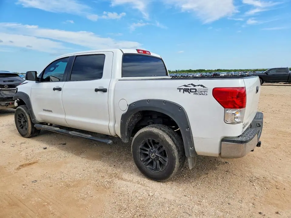 2013 TOYOTA TUNDRA CREWMAX SR5  